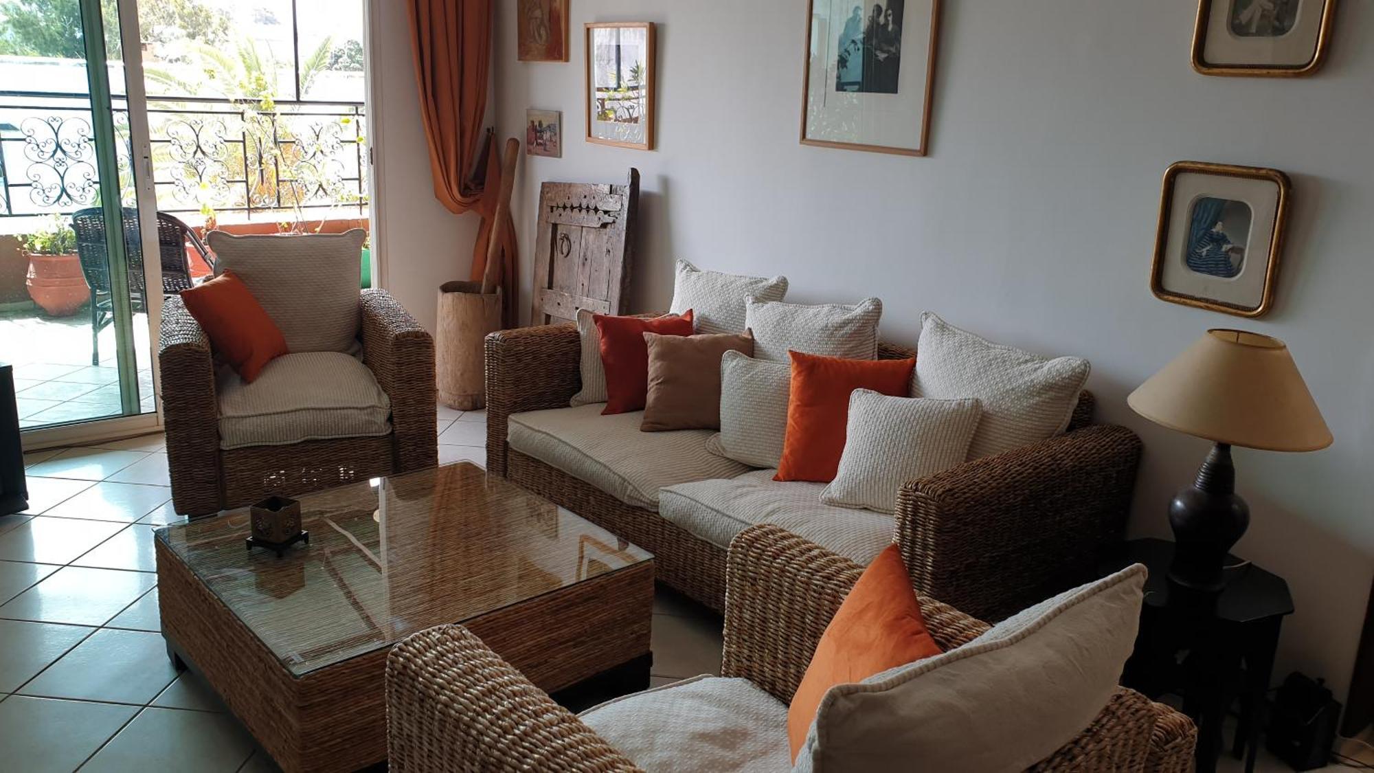 Appartement Agreable Avec 2 Tres Belles Terrasses Au Coeur De Rabat Exterior photo